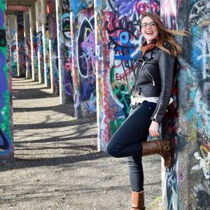 Meet your Posher, Lacey